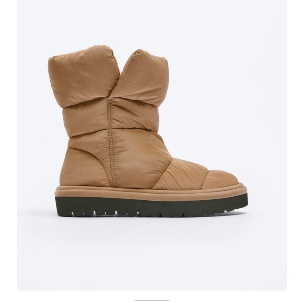 Zara quilted low heel ankle boots New